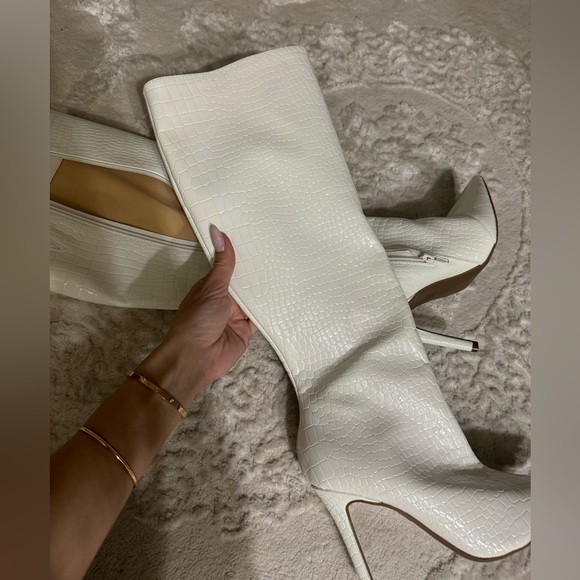 INC boots - Picture 4 of 4